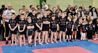 Grad medali dla fighterów